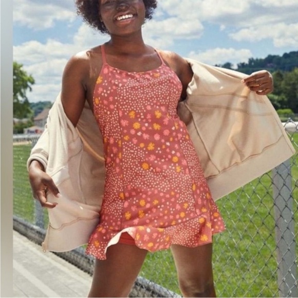 aerie Dresses & Skirts - AERIE PINK FLORAL ATHLETIC WORKOUT DRESS XS